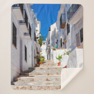Couverture Sherpa Vue aérienne de la ville blanche Frigiliana par be