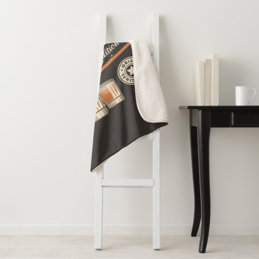 Couverture Sherpa Whiskey Liquor Bottle Western Bar (En situation)