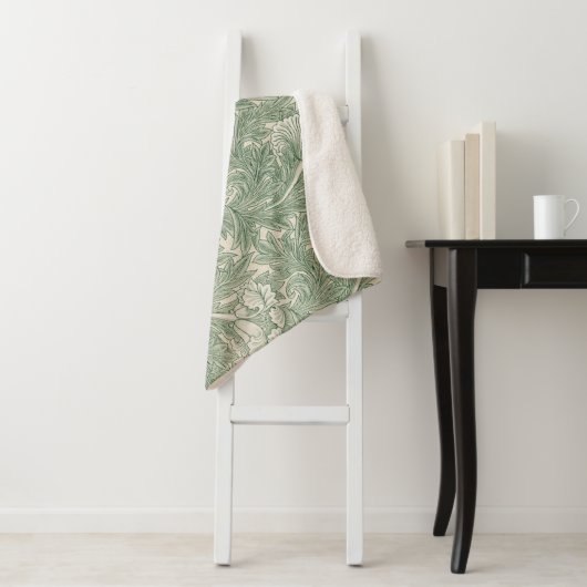 Couverture Sherpa William Morris tulip fond textile vert (En situation)