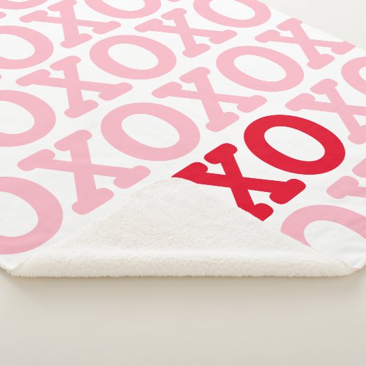 Couverture Sherpa XO Valentine Hugs Motif rose rouge (3/4)