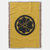 Couverture Sorcière en bois avec épées en cercle (devant Vertical)