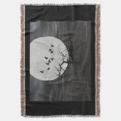 Couverture Spooky Ravens Flying Against the Full Moon (devant Vertical)