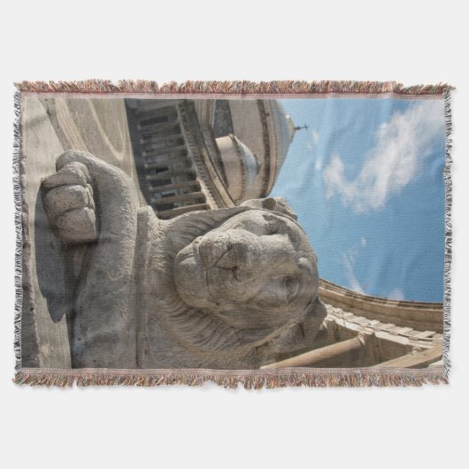 Couverture Statue de lion devant San Francesco di Paola (Devant)