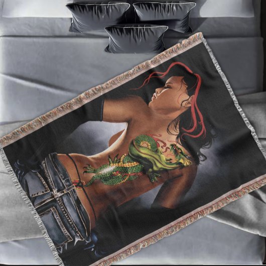 Couverture Tatouage de femme dragon de fantasy gras