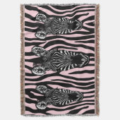 Couverture Tendance Zebra Herd sur Zebra Imprimer rose (devant Vertical)