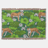 Couverture Tigres dans l'étang blanc de lotus (Devant)