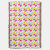 Couverture Triangles géométriques rose et motif de jaune (devant Vertical)