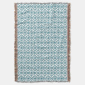Couverture Turquoise sur Motif ethnique blanc, Fleurs, Chevro (devant Vertical)
