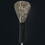 Couvre-club De Golf Camo Bottomland Vintage classique fusil et crâne<br><div class="desc">Le Bottomland Camo Vintage Classic Rifle and Skull Illustration présente un design unique mêlant les motifs de camouflage traditionnels Bottomland avec des fusils d'assaut vintages audacieux et un motif crânien. Le camouflage offre une esthétique terrestre robuste, tandis que le fusil et le crâne apportent une touche classique et pointue, parfaite...</div>