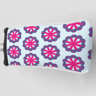 Couvre-club De Golf Illustration de formes florales violettes et roses
