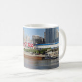 Covington passant Cincinnati Mug (Devant droit)