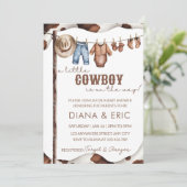 Cowboy Baby Shower Invitation Template, A Little (Debout devant)