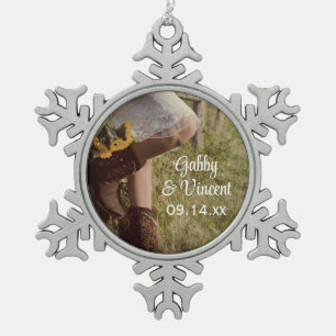 Cowgirl en Sunflower Country Western Wedding Tin Sneeuwvlok Ornament