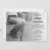 Cowgirl sur Fence Barn Party Graduation Invitation (Devant)