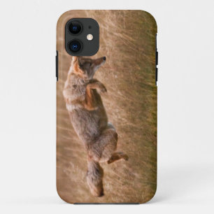 Coyote Leaping - Gibbon Meadows iPhone 11 Hoesje