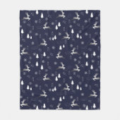 Cozy Dark Fleece Blanket with Silver Reindeer (Voorkant)