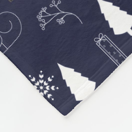 Cozy Dark Fleece Blanket with Silver Reindeer (Hoek)