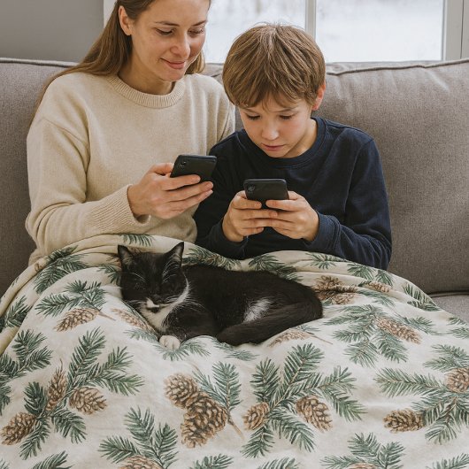 Cozy Evergreen and Pinecones Fleece Deken