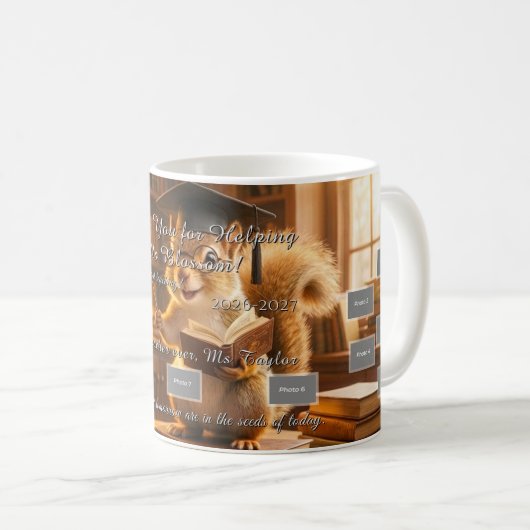 Cozy Library Squirrel Teacher Appreciation Mug Koffiemok (Voorkant rechts)