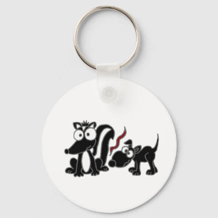 CP- Dog Sniffing Skunk Butt Cartoon Sleutelhanger
