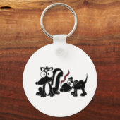 CP- Dog Sniffing Skunk Butt Cartoon Sleutelhanger (Voorkant)