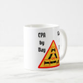 CPA overdag, gamer 's nachts Koffiemok (Voorkant rechts)
