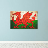 Cracked Welsh flag Canvas Afdruk (Insitu (Houten vloer))
