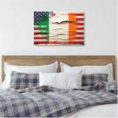 Crackle Paint | Ierse Amerikaanse vlag Canvas Afdruk (Insitu (Slaapkamer))