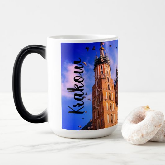 Cracovie, Pologne, belle tasse aux oiseaux (Avec donut)