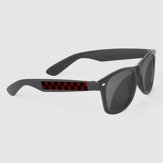 Cranberry Red en Black Checkerboard Patroon Zonnebrillen (Rechts)
