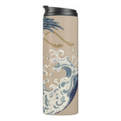 Crane and Japanese wave illustration. Traditional  Thermosbeker (Geroteerd rechts)