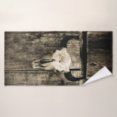 Crâne de buffle rustique avec cornes dans une gran (Serviette de bain)
