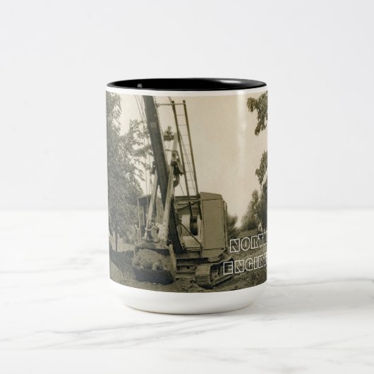 CRANE D'INGÉNIERIE DU NORD-OUEST SHOVEL MUG DÉBUT (Centre)