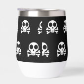 Crâne éffrayant sur un arrière - plan noir (Droite)