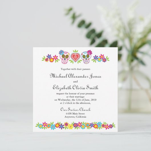 Crânes à sucre et Faire-part de mariage de fleurs (Debout devant)