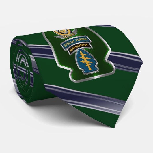 Cravate 1er Groupe des forces spéciales aéroporté (Roulé)