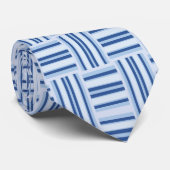 cravate à bandes bleues (Roulé)