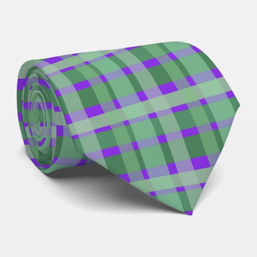 Cravate à damiers Plaid Tartan Green Stripes Sur Violet (Roulé)