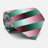 Cravate à rayures vertes et violettes (Roulé)