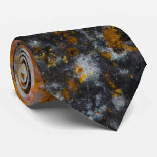 Cravate Abstraite ligne blanche or texture rocheuse