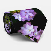 Cravate Acheter de nombreuses fleurs violettes pétalées (Roulé)