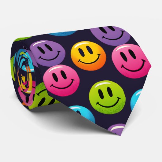Cravate "Adorable Smile Emoji Motif Collection" (Roulé)