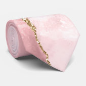 Cravate Agencement rose et élégant au ruban d'or (Roulé)