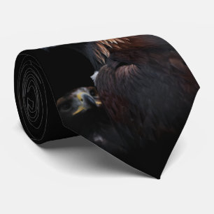 Cravate Aigles d'or : Beautés à travers les bars