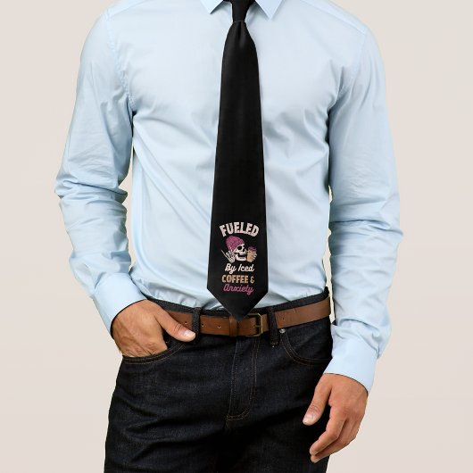 Cravate Alimenté Par Le Café Glacé Et L'Anxiété