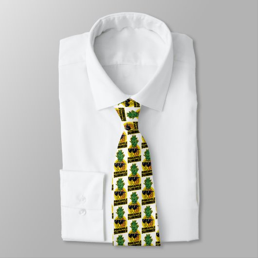 Cravate Ananas soleil : Vibes d'été avec lunettes de solei (Attaché)
