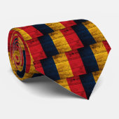 Cravate Ancien drapeau roumain en bois (Roulé)