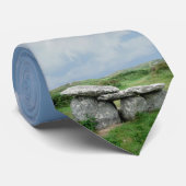 Cravate archéologique de l'Irlande de tombe formée (Roulé)