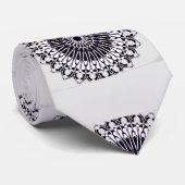 Cravate art mandala noir et blanc (Roulé)