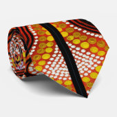 Cravate autochtone de passage à l'extérieur (Roulé)